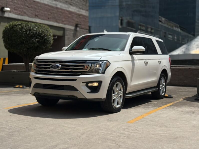 2018 Ford Expedition Max XLT - vista lateral frontal