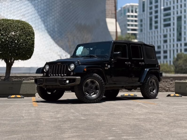2017 Jeep Wrangler Unlimited 75th Anniversary Edition - vista frontal
