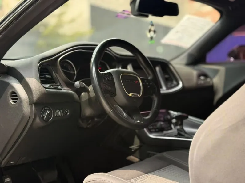 2017 Dodge Challenger SXT