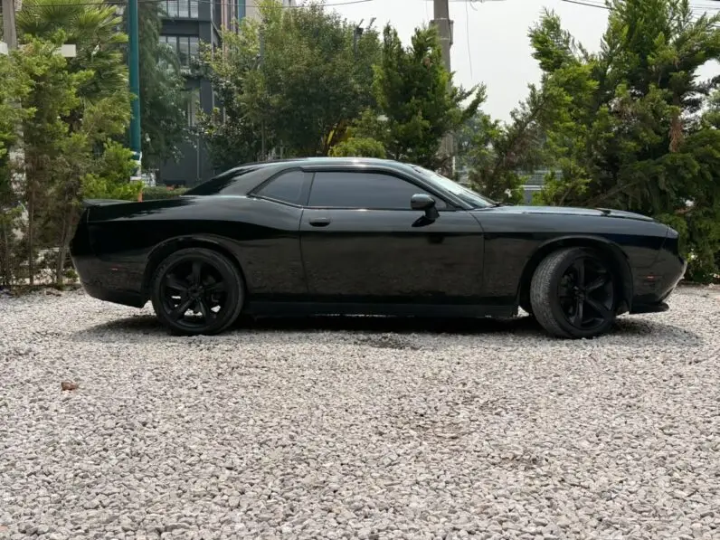 2017 Dodge Challenger SXT