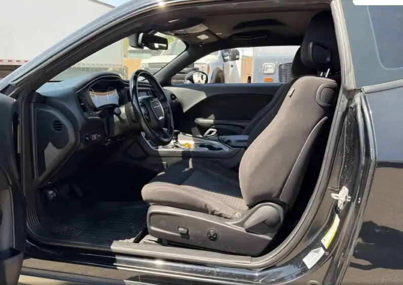 2017 Dodge Challenger SXT