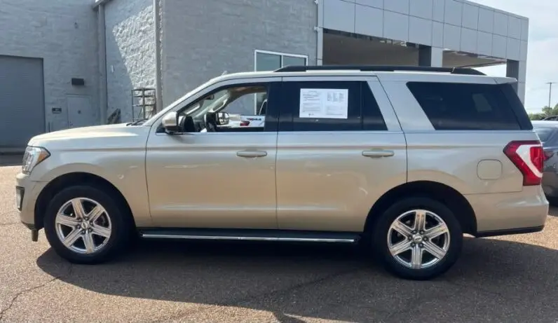 2018 Ford Expedition XLT - vista lateral izquierdo
