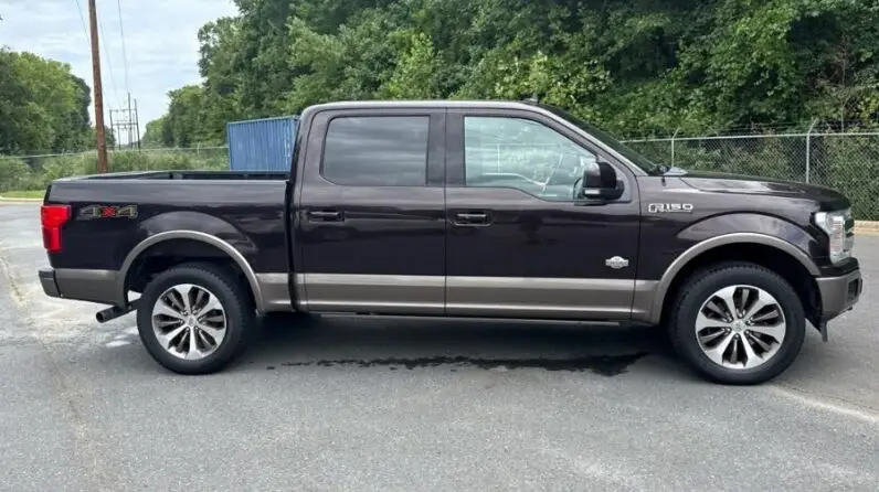 2019 Ford F-150 King Ranch - vista lateral derecho