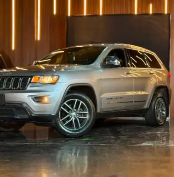 2017 Jeep Grand Cherokee Limited - vista frontal