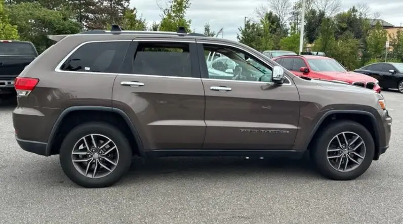 2017 Jeep Grand Cherokee Limited - vista lateral derecho