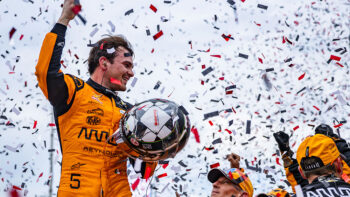 Pato O'Ward celebra su doble victoria en Milwaukee Mile con Arrow McLaren, IndyCar 2026