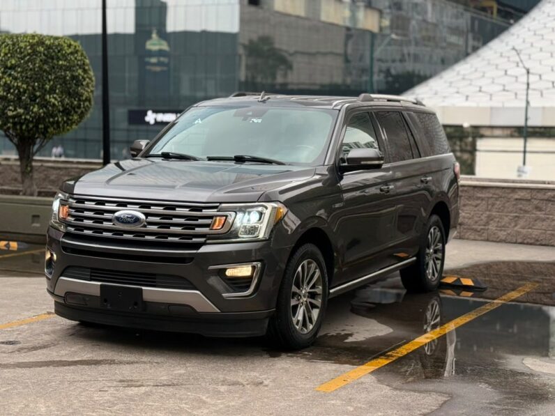 2018 Ford Expedition Limited - vista lateral trasero
