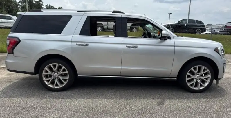 2019 Ford Expedition MAX Limited - vista trasera