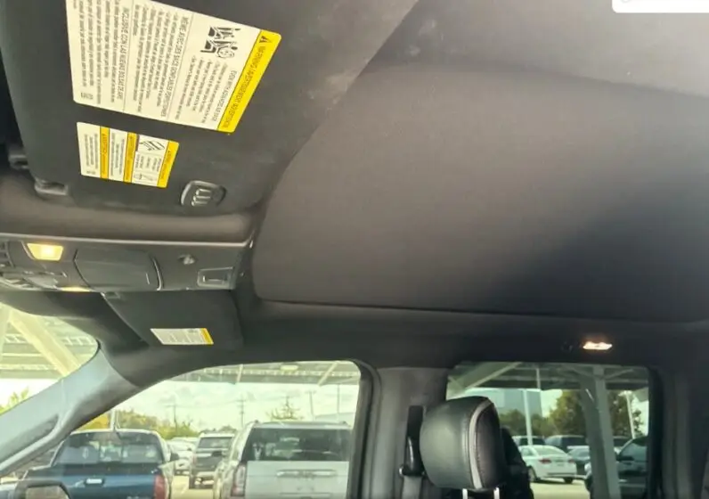 2018 Ford F-150 Platinum - vista lateral frontal
