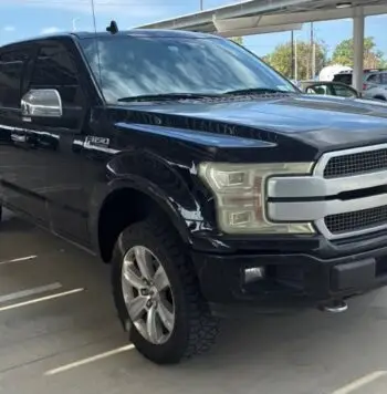 2018 Ford F-150 Platinum - vista lateral trasero