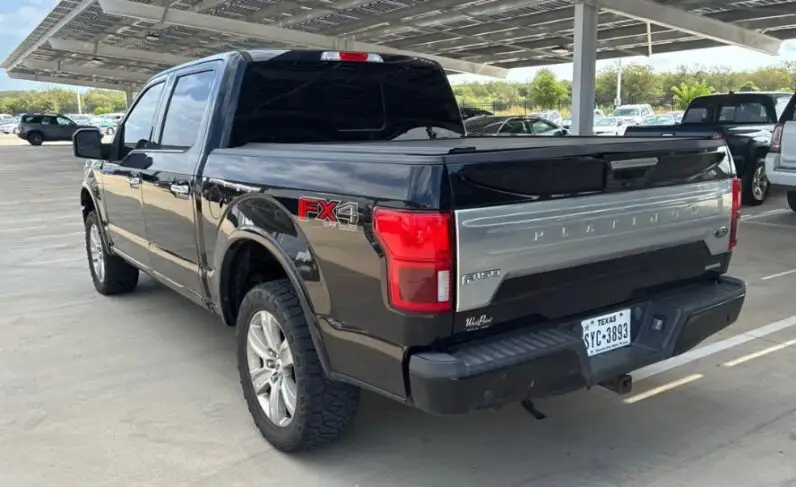 2018 Ford F-150 Platinum - vista trasera