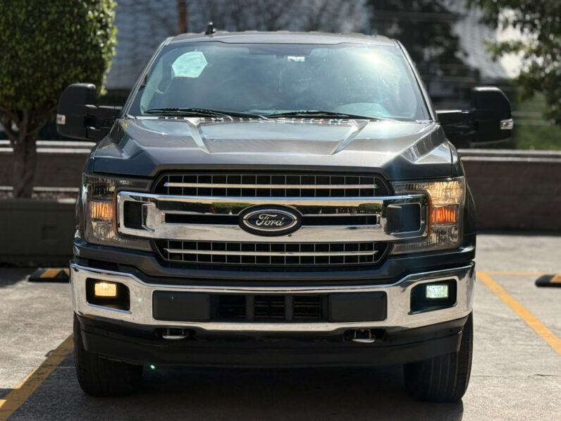 2018 Ford F-150 XLT - vista lateral frontal