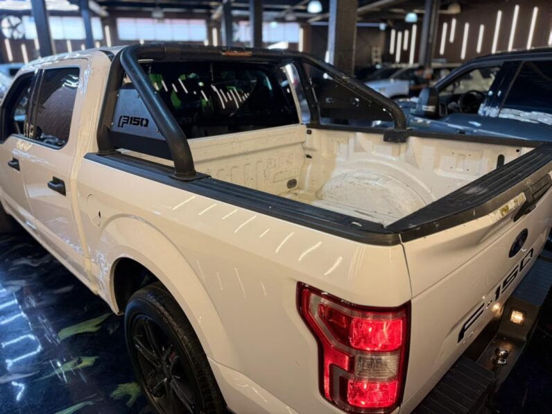 2019 Ford F-150 XLT - vista trasera