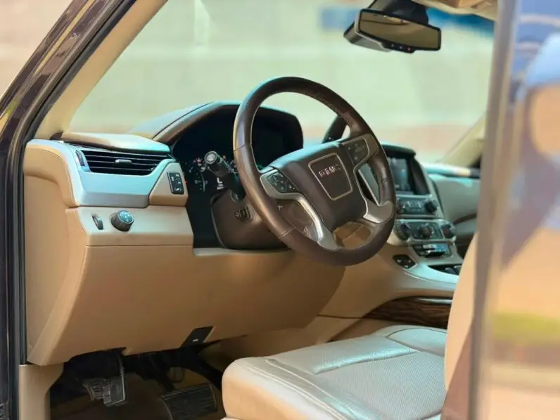 2017 GMC Yukon SLT