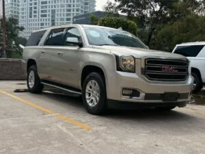2017 GMC Yukon XL 1500 SLT - vista lateral derecho