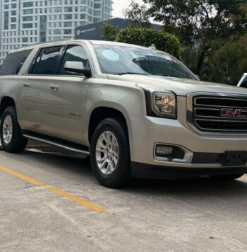 2017 GMC Yukon XL 1500 SLT - vista lateral derecho