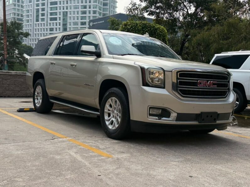 2017 GMC Yukon XL 1500 SLT - vista lateral derecho