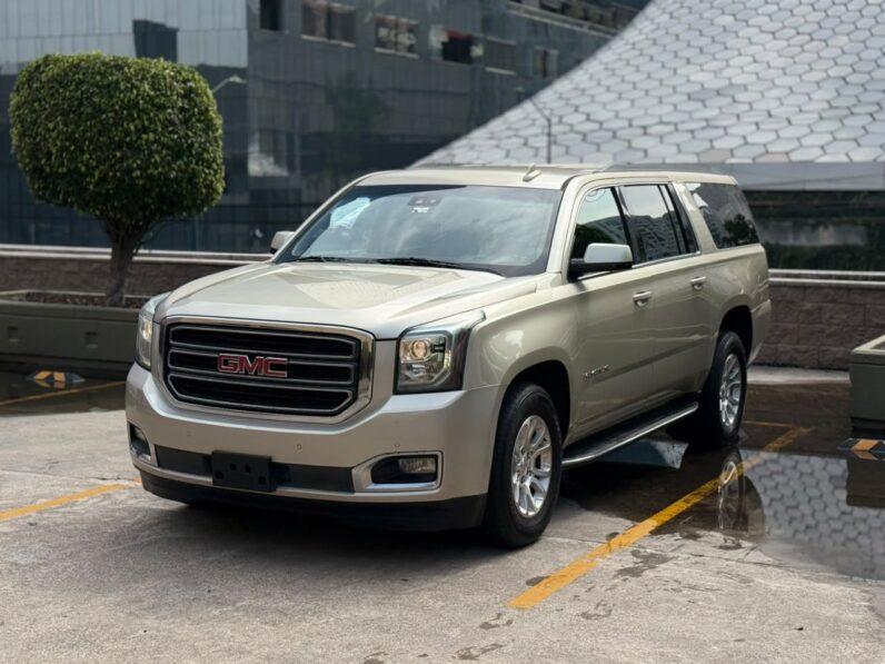 2017 GMC Yukon XL 1500 SLT - vista perfil