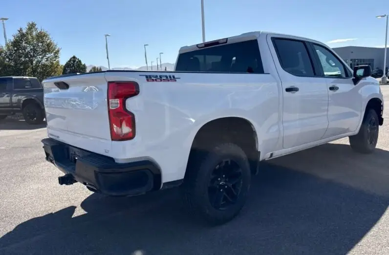 2020 Chevrolet Silverado 1500 LT TB - vista interior tablero