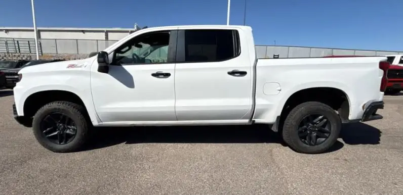 2020 Chevrolet Silverado 1500 LT TB - vista lateral izquierdo