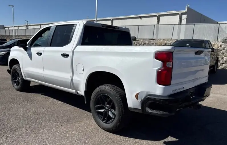 2020 Chevrolet Silverado 1500 LT TB - vista lateral trasero