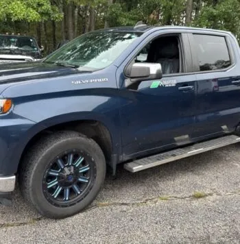2021 Chevrolet Silverado 1500 LT - vista frontal