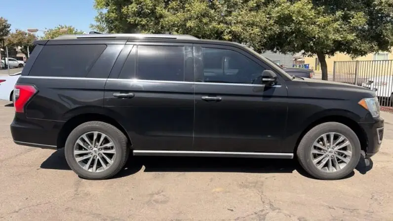 2018 Ford Expedition Limited - vista lateral derecho