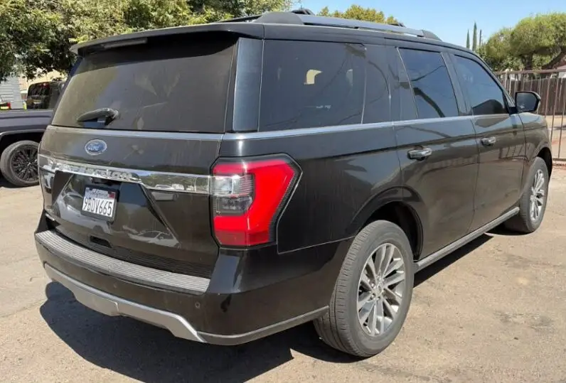 2018 Ford Expedition Limited - vista trasera