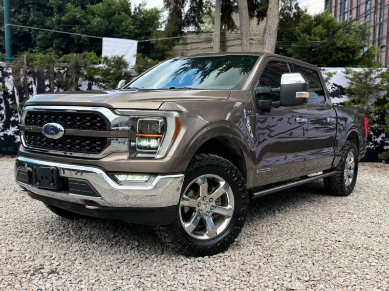 2021 Ford F-150 King Ranch - vista lateral izquierdo