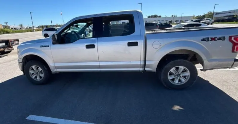 2019 Ford F-150 XLT - vista lateral frontal