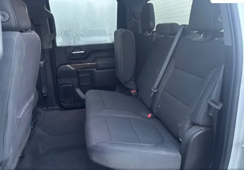 2020 GMC Sierra 2500 SLE - vista frontal