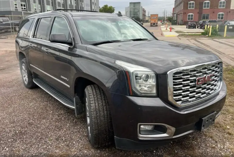 2018 GMC Yukon XL Denali - vista asientos traseros