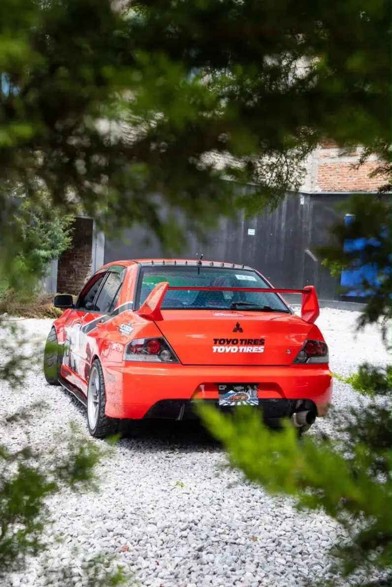 2003 Mitsubishi Lancer EVO 8 - vista lateral trasero